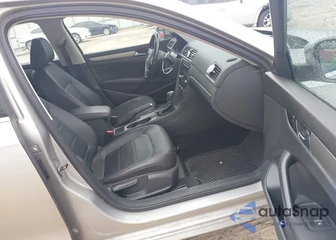 2014 Volkswagen Passat 2.0L Tdi Se from USA, damaged, VIN 1VWBN7A3XEC055375